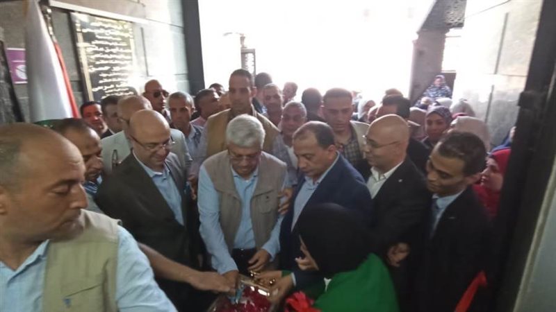 افتتاح الأقسام الجديدة