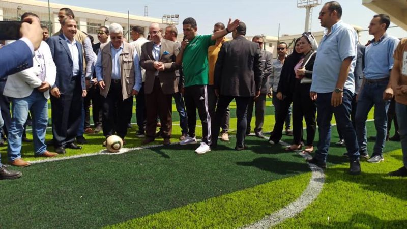 افتتاح الملعب الخامسى