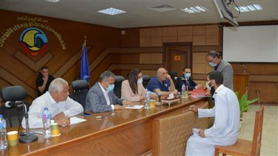 نائب محافظ البحيرة تلتقي ٣٢ مواطنًا في اللقاء الأسبوعي لخدمة المواطنين