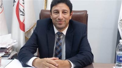 نائب رئيس المهن الطبية: أعداد خريجي الطب البيطري كافية ونطالب بتعيينات جديدة