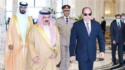 بعد زيارة استغرقت عدة أيام...الرئيس السيسي يودع عاهل البحرين الشقيقة ×4 صور