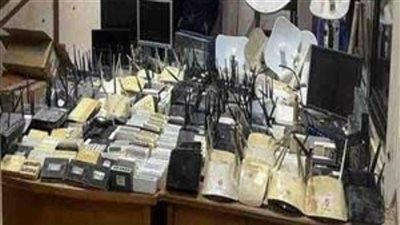 ضبط شبكة للبث الفضائي اللاسلكي وخدمات الإنترنت بدون ترخيص بالشرقية