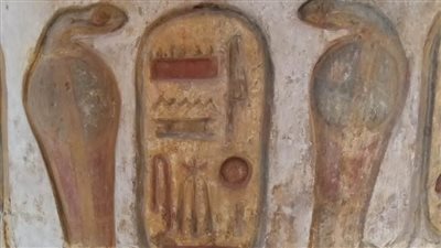 استئناف أعمال ترميم الأعمدة بصالة معابد الكرنك