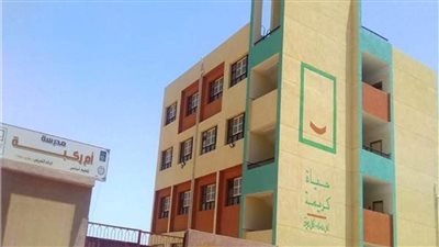 محافظ أسوان يتابع نتائج جولات فريق مبادرة 