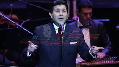 هاني شاكر ونادية مصطفى في حفلتين بمحكى القلعة.. الليلة