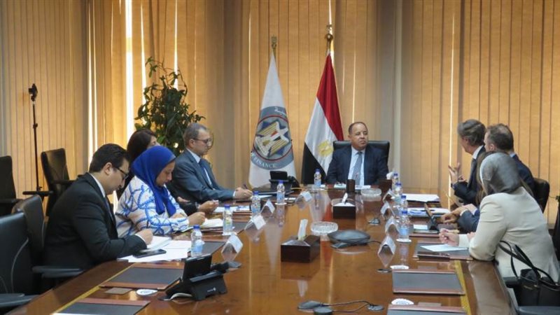 وزير المالية الدكتور