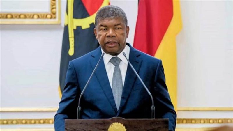 رئيس أنجولا المنتهية