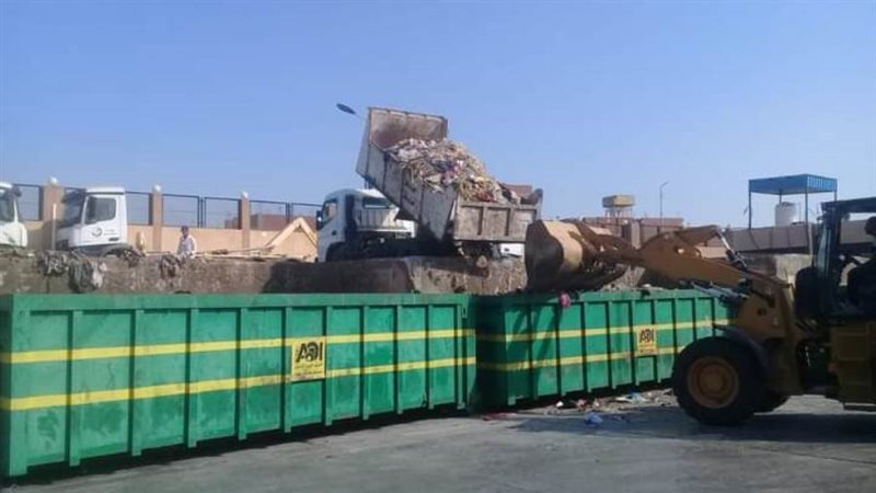 نقل ٣٦٠٠ طن مخلفات