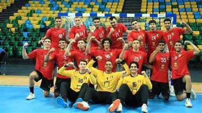 مصر تهزم أنجولا وتلحق بالجزائر في نهائي بطولة إفريقيا لشباب اليد