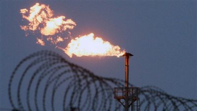 حقيقة حرق روسيا الغاز الطبيعي بخط 