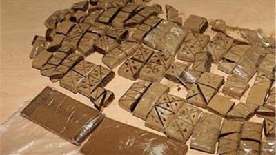 سقوط تاجر المواد المخدرة وبحوزته 9 كيلو هيروين وحشيش بالقليوبية 