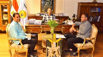 محافظ أسيوط يلتقي مدير محمية الوادي الأسيوطي الطبيعية للوقوف على أعمال تطوير المحمية 