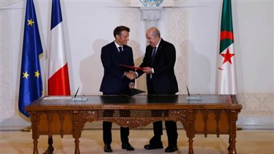 الرئيس الجزائري يصف زيارة نظيره الفرنسي بالناجحة والضرورية