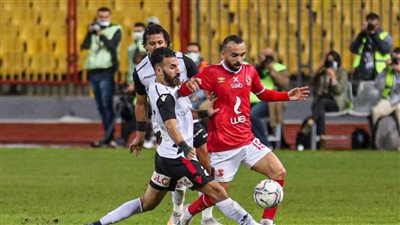 التعادل السلبي يسيطر على أحداث الشوط الأول لمباراة الأهلي وطلائع الجيش