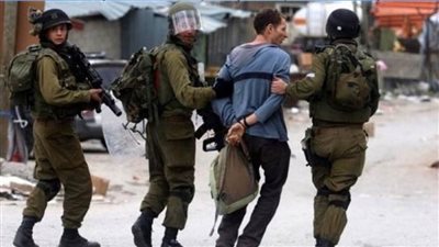  الاحتلال الإسرائيلي يصيب 3 فلسطينيين بالرصاص الحي في 