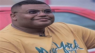 بالفيديو.. تفاصيل مقتل فنان كوميدي في بث مباشر 