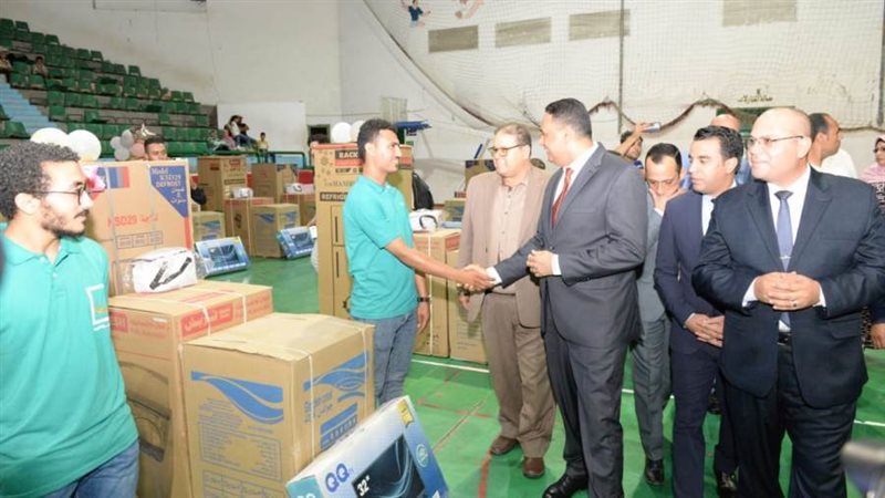 حفل توزيع الأجهزة