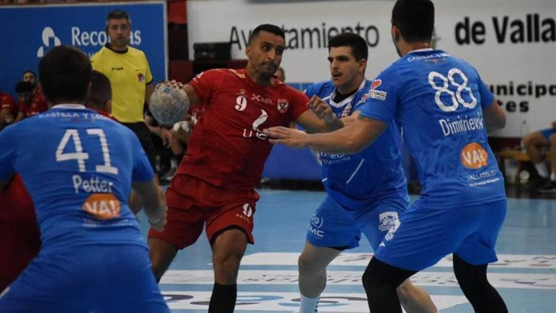 يد رجال الأهلي