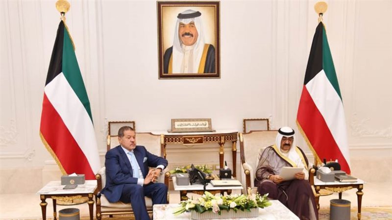 ولي عهد الكويت يتسلم