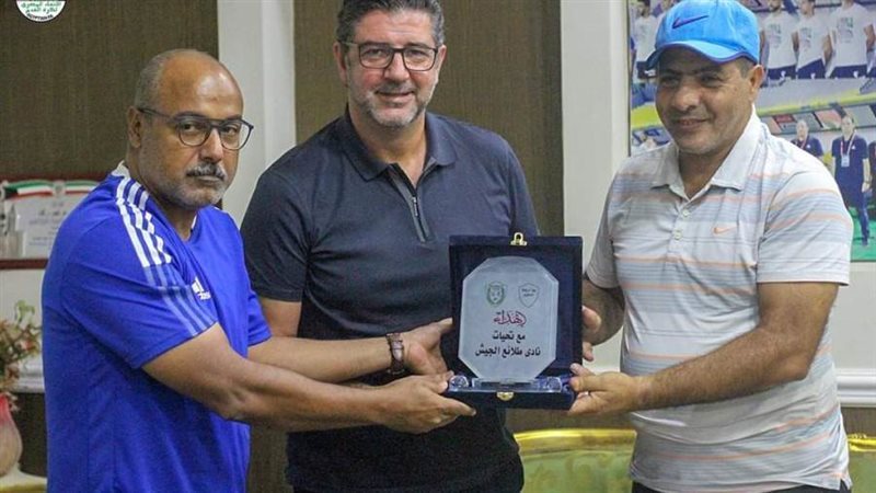 فيتوريا وطارق العشري