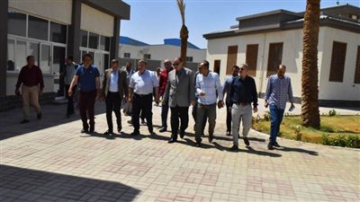 محافظ أسيوط يتفقد مجمع الصناعات الصغيرة بعرب العوامر 