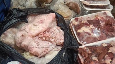 إعدام مخللات للتغيير في خواصها الطبيعية وضبط 13 محلا بدون ترخيص بالبحيرة