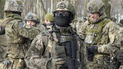 أوكرانيا: مقتل وإصابة 12 شخصا جراء قصف روسي لمدينة 