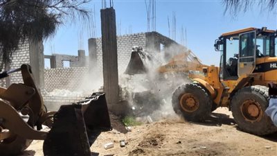 محافظ أسيوط: إزالة 53 حالة تعدٍ على مساحة 3820 متر مبانٍ و6 قراريط زراعة 