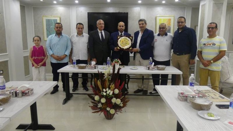 تكريم رئيس جامعة