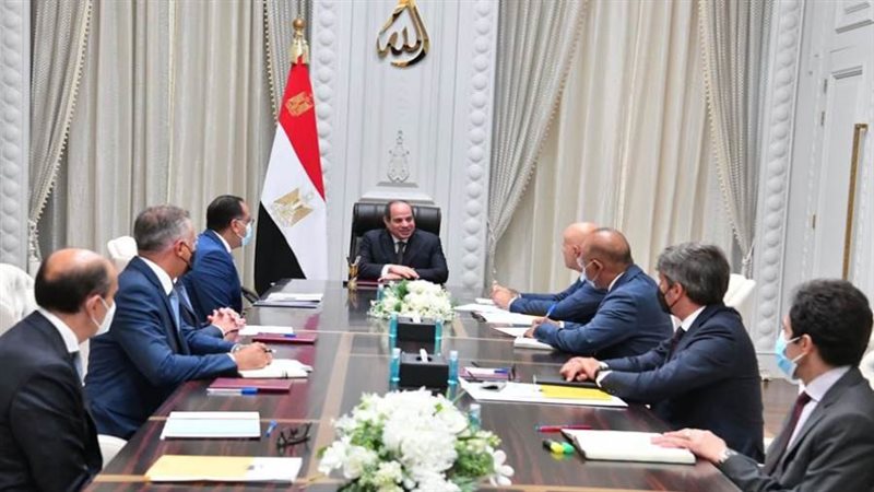 الرئيس السيسي أثناء