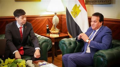 وزير الصحة يبحث التعاون مع شركة صينية في «التشخيص عن بعد» بتخصصات الأشعة والمناظير