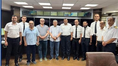 الفريق أسامة ربيع: تعويم السفينة التي جنحت في قناة السويس 