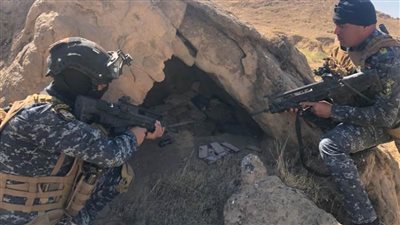 الاستخبارات العراقية تعثر على أوكار للإرهابيين وأسلحة في ديالي