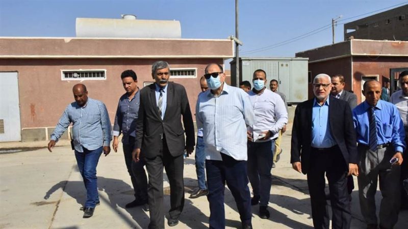 محافظ أسيوط يتفقد