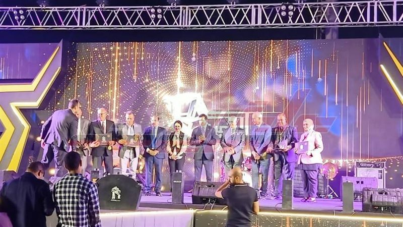 خلال التكريم