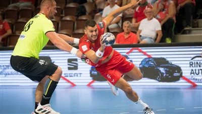 فيزبرم يحقق فوزه الأول بالدوري المجري لكرة اليد بمشاركة الدرع ويحيى خالد