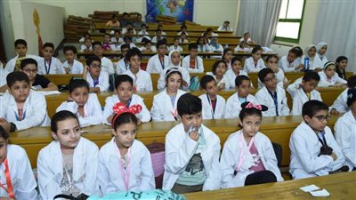 جامعة الطفل بسوهاج تواصل فعالياتها بمحاضرات في مجال العلوم