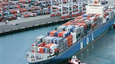 تداول 13 ألف طن بضائع عامة ومتنوعة و630 شاحنة بموانئ البحر الأحمر