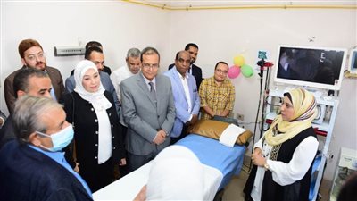 رئيس جامعة سوهاج يشهد حفل تشغيل جهاز منظار الجهاز الهضمي العلوي المقدم من 