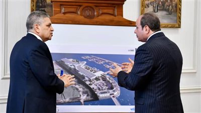 الرئيس السيسي يجتمع مع الفريق أسامة ربيع رئيس هيئة قناة السويس 