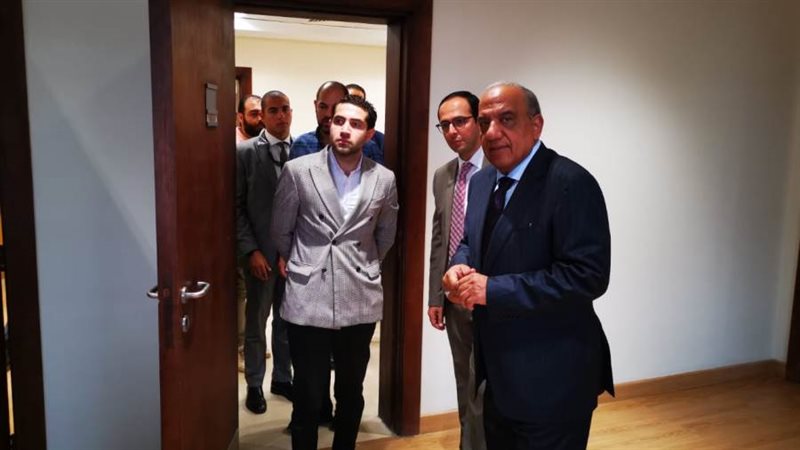 وزير قطاع الأعمال