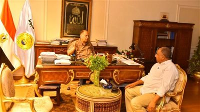 التوسع في فتح معارض 