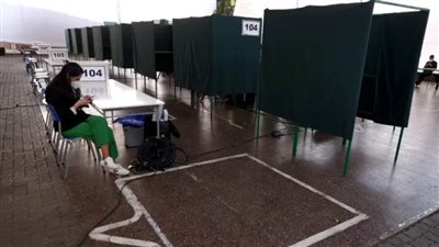 التشيليون يصوتون على مشروع الدستور الجديد