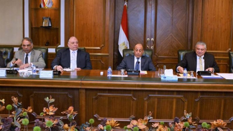 وزير الطيران الفريق