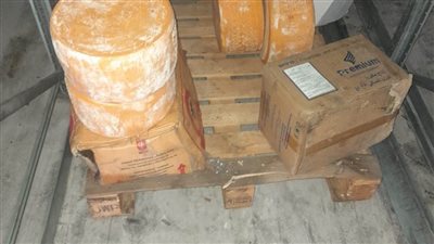 تموين الإسكندرية: ضبط مصنع لحيازته مواد غذائية وخامات منتهية الصلاحية 