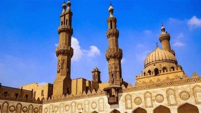 الأزهر الشريف: الإسلام ينادي بفعلِ الخيرات والمسارعة إليها واستباقها