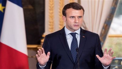 ماكرون يبحث مع زيلينسكي الوضع في محطة زابوريجيا النووية