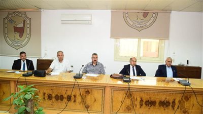 رئيس جامعة سوهاج يوافق على إنشاء منافذ بيع دائمة لمنتجات الحرف اليدوية