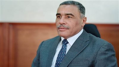 محافظ مطروح يعتمد المرحلة الثالثة للقبول بالصف الأول الثانوي العام والفني لعام 