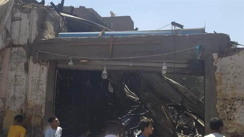 آثار الحريق بالمعرض